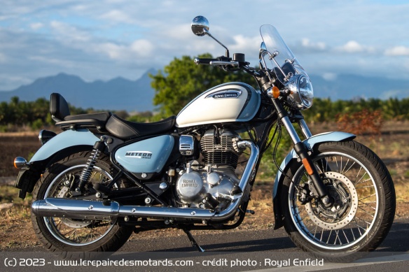 Moto Royal Enfield Meteor 350 Aurora