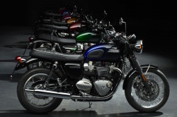 Motos rétros Triumph Stealth Edition