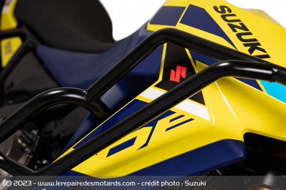 Les pare-carters de la Suzuki V-Strom 800DE Rally Edition Les pare-carters de la Suzuki V-Strom 800DE Rally Edition