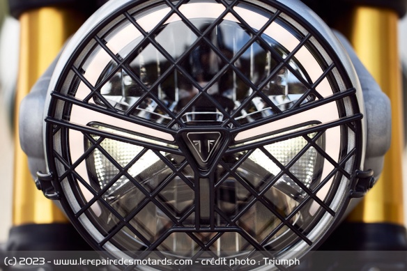 Grille de phare de la Triumph Scrambler 400X