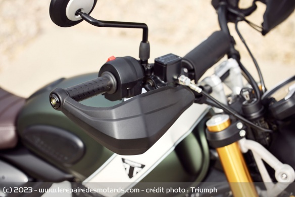 Protège-mains de la Triumph Scrambler 400X