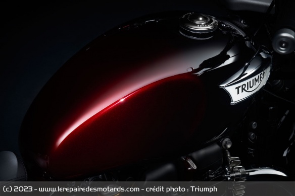 Série Triumph Stealth Edition Série Triumph Stealth Edition