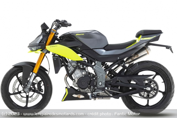 Roadster Fantic Stealth 125 Roadster Fantic Stealth 125