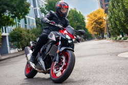 Roadster Kawasaki Z500 SE