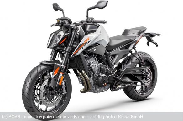 La KTM 790 Duke 2024