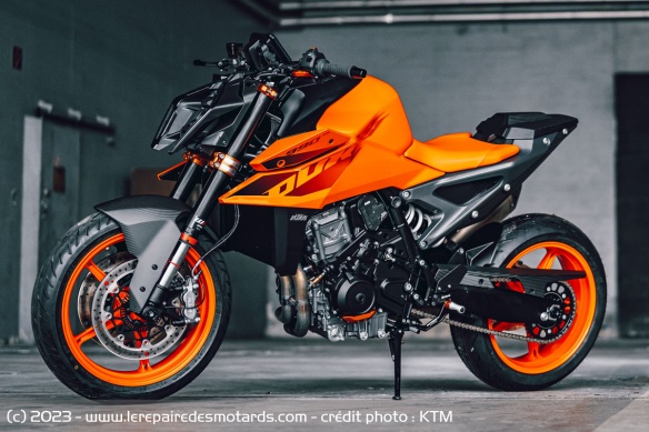 Roadster KTM 990 Duke Roadster KTM 990 Duke