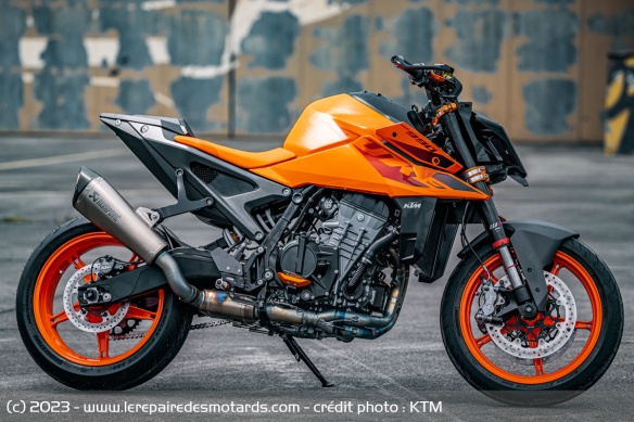 Roadster KTM 990 Duke Roadster KTM 990 Duke