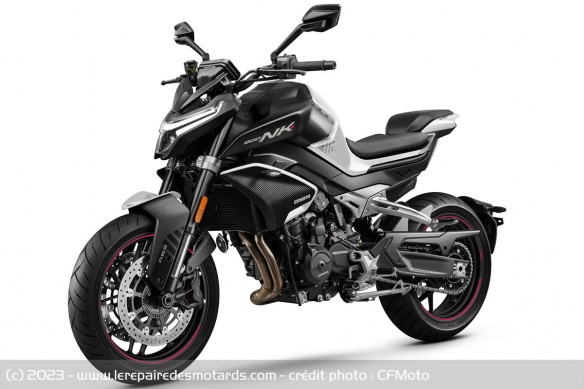 Roadster CFMoto 800NK Sport Roadster CFMoto 800NK Sport