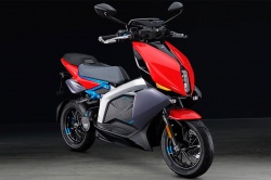 Scooter électrique TVS X