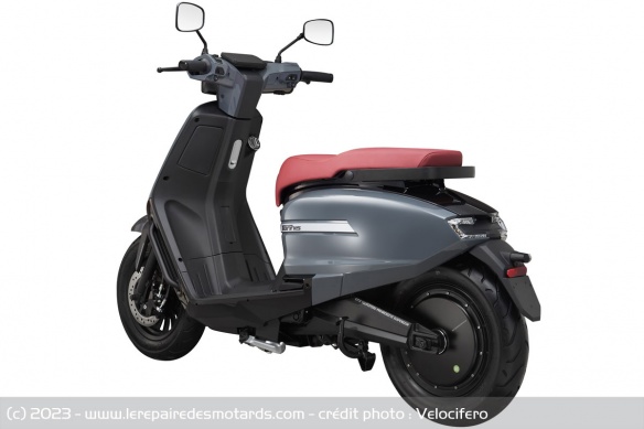 Scooter électrique Velocifero Tennis-E Scooter électrique Velocifero Tennis-E