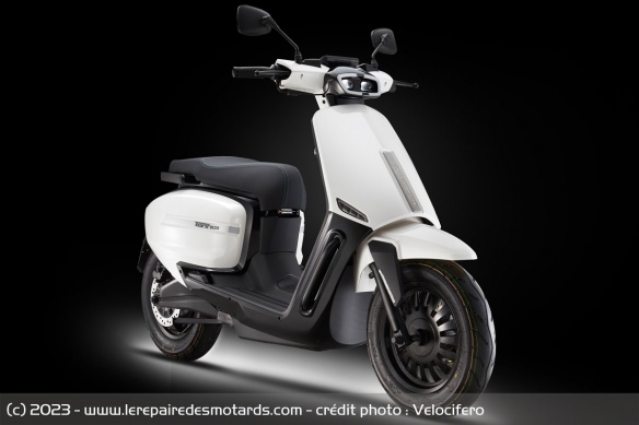 Scooter électrique Velocifero Tennis-E Scooter électrique Velocifero Tennis-E