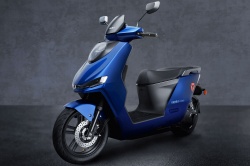 Scooter électrique Yadea F200