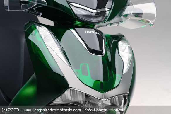 Honda innove avec des panneaux translucides pour l'habillage Honda innove avec des panneaux translucides pour l'habillage