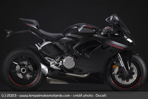 La Panigale V2 est vendue 20.490 euros dans sa livrée noire