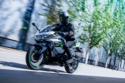 Sportive électrique Kawasaki Ninja e-1