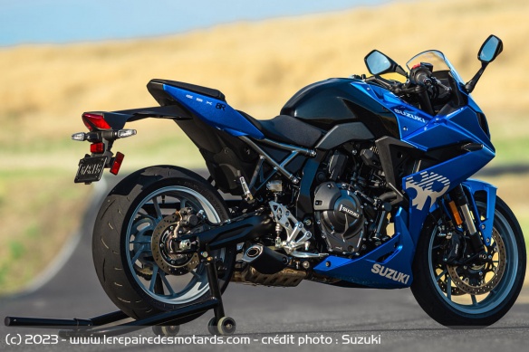 Sportive Suzuki GSX-8R Sportive Suzuki GSX-8R
