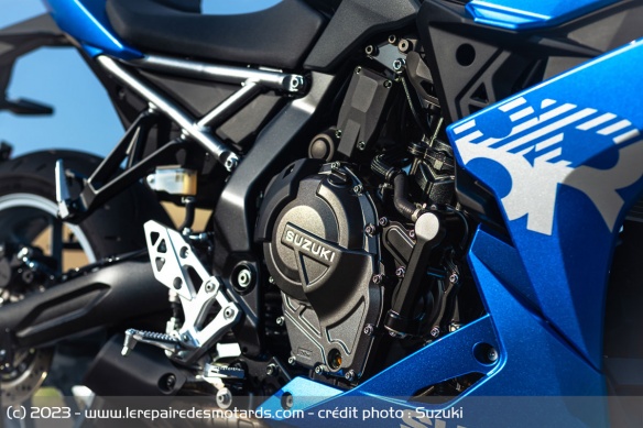 Sportive Suzuki GSX-8R Sportive Suzuki GSX-8R