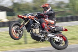 Supermotard Ducati Hypermotard 698 Mono RVE