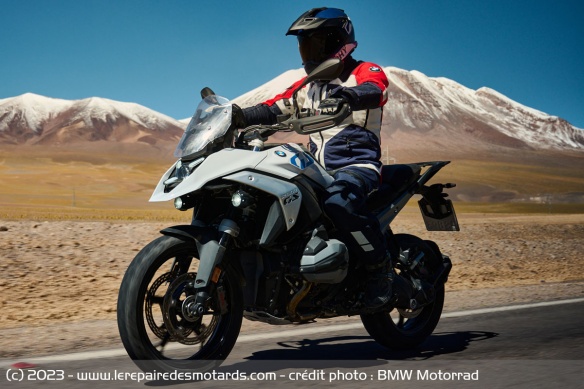 La BMW R 1300 GS sur route
