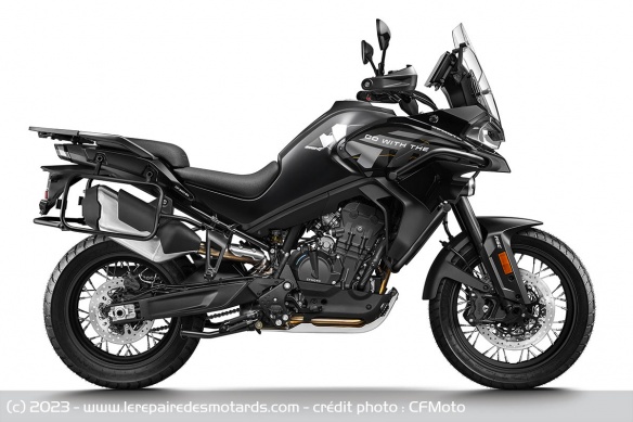 La CFMoto 800 MT Explore est disponible pour 12.890 euros La CFMoto 800 MT Explore est disponible pour 12.890 euros