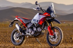 Trail Ducati DesertX Rally