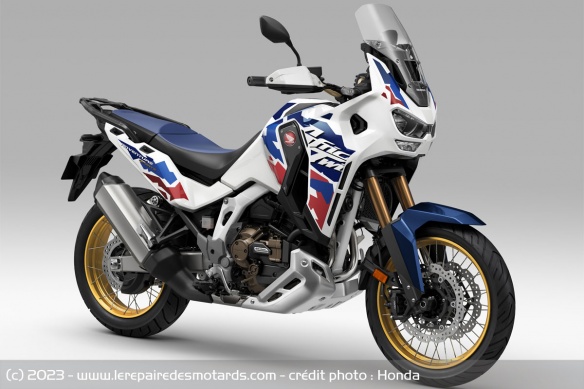 L'Adventure Sports est uniquement proposée avec DCT et suspension électroniques EERA L'Adventure Sports est uniquement proposée avec DCT et suspension électroniques EERA