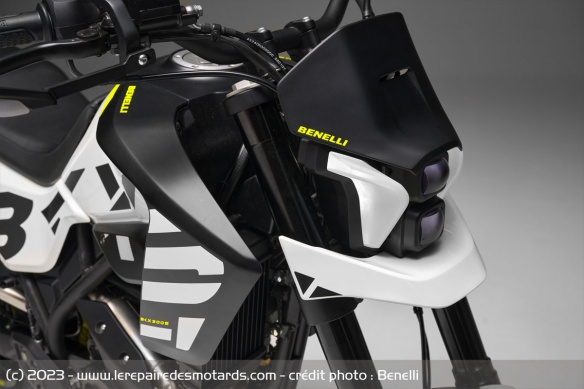 Trail Benelli BKX 300 S Trail Benelli BKX 300 S