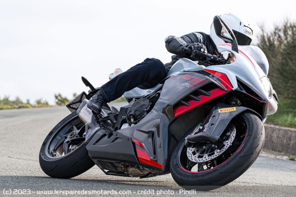 Pneu Pirelli Diablo Supercorsa V4 SP