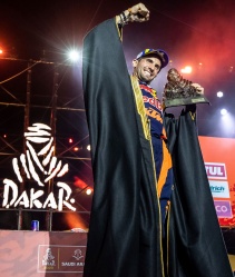 Kevin Benavides remporte le Dakar - Crédit photo : Rally Zone/KTM