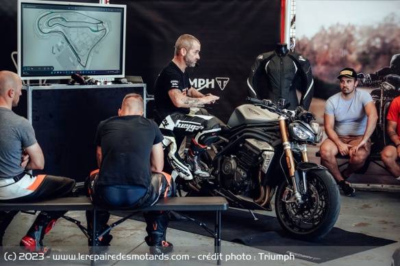 Stage sur circuit Triumph Ride Stage sur circuit Triumph Ride