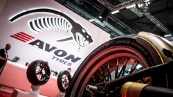 Repositionnement pour les pneus Avon Tyres - Crédit photo : Goodyear