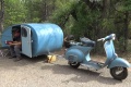 Une mini caravane scooter