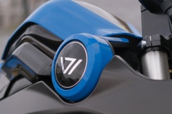 Super Soco devient Vmoto