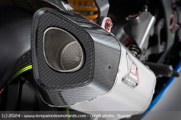 Le silencieux Yoshimura de la Suzuki GSX-R1000 du Team Suzuki CN Challenge Le silencieux Yoshimura de la Suzuki GSX-R1000 du Team Suzuki CN Challenge