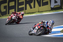 WSBK : Doublé de Razgatlioglu à Estoril - Crédit photo : BMW