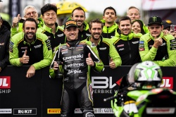WSBK : Lowes en pole à Magny-Cours - Crédit photo : Kawasaki