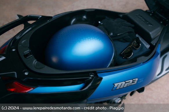 Scooter 3-roues Piaggio MP3 310
