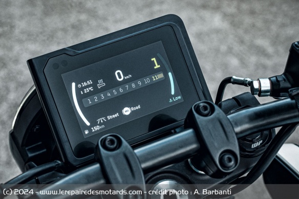 Le compteur TFT des Husqvarna Vitpilen 2024 Le compteur TFT des Husqvarna Vitpilen 2024