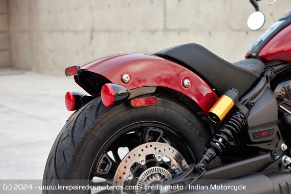 Le garde-boue arrière de l'Indian 101 Scout