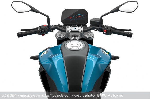 L'ergonomie du roadster a été revue pour plus de sportivité L'ergonomie du roadster a été revue pour plus de sportivité