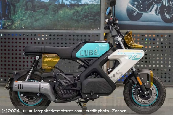 Moto Zonsen ZS 150 Cube Moto Zonsen ZS 150 Cube