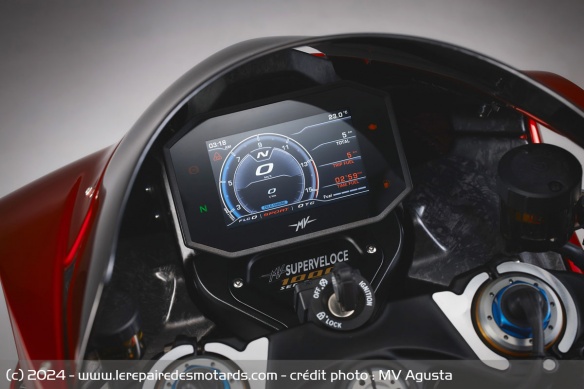 Sportive MV Agusta Superveloce 1000 Serie Oro