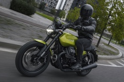 Néo-rétro Moto Guzzi V7 Sport