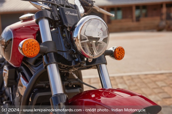 Le phare avant de l'Indian Scout Classic