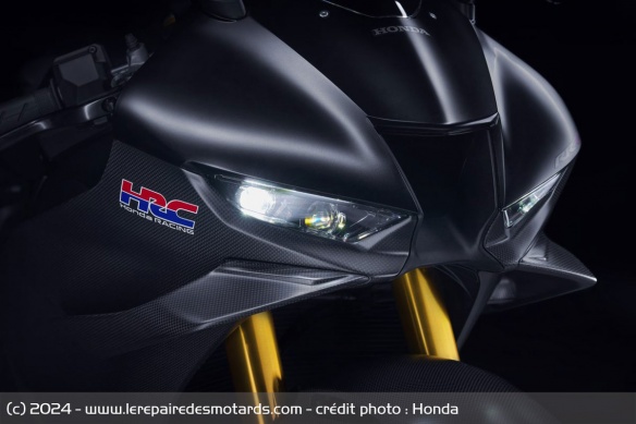 La Fireblade SP Carbon Edition s'affiche à 31.999 euros La Fireblade SP Carbon Edition s'affiche à 31.999 euros
