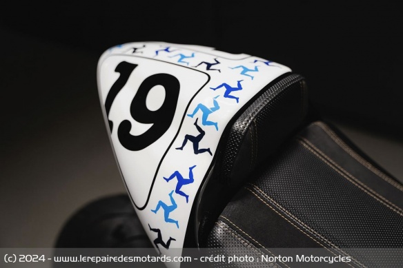 La moto est destinée à illustrer le nouveau programme de customisation La moto est destinée à illustrer le nouveau programme de customisation