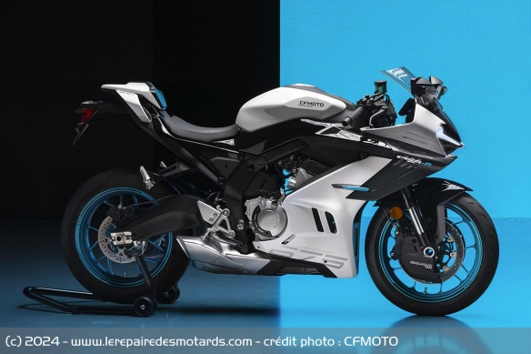 La sportive CFMOTO 675 SR-R La sportive CFMOTO 675 SR-R
