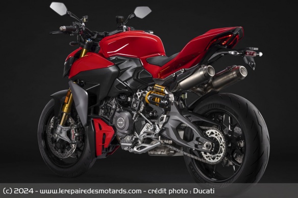 Roadster Ducati Streetfighter V2 2025 Roadster Ducati Streetfighter V2 2025