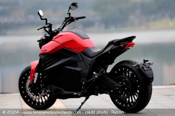 Roadster Rezon Bohemia Roadster Rezon Bohemia