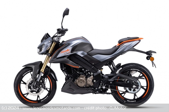 QJMotor SRK 125 S QJMotor SRK 125 S